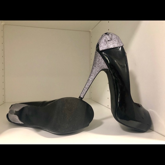 STEVE MADDEN HEELS - Picture 4 of 6